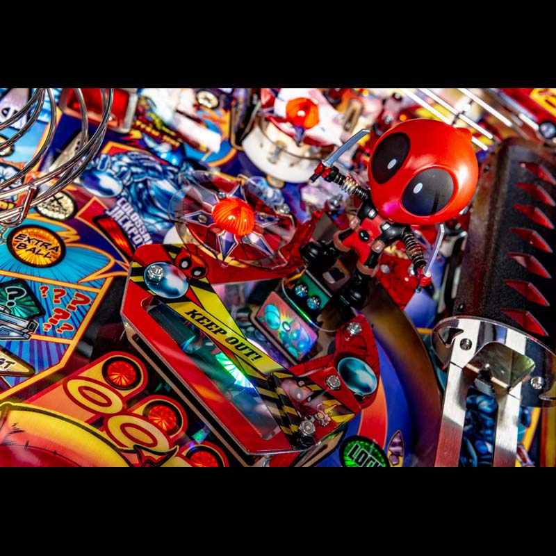 Stern Deadpool Pro Pinball Machine Comic Figure